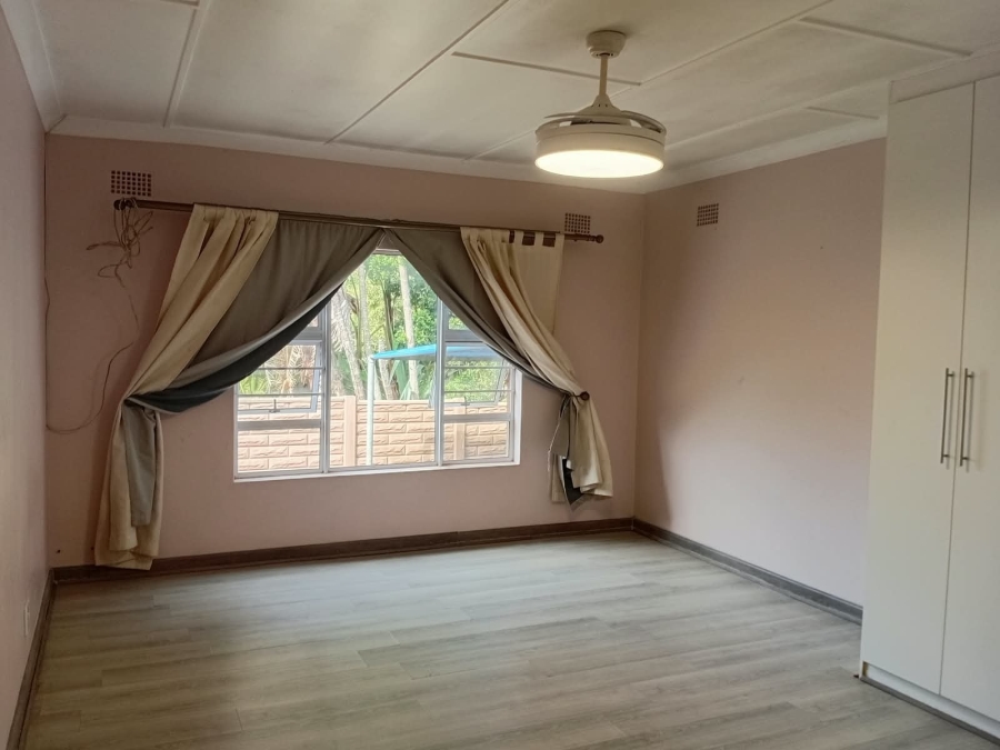 To Let 3 Bedroom Property for Rent in Beacon Bay Eastern Cape